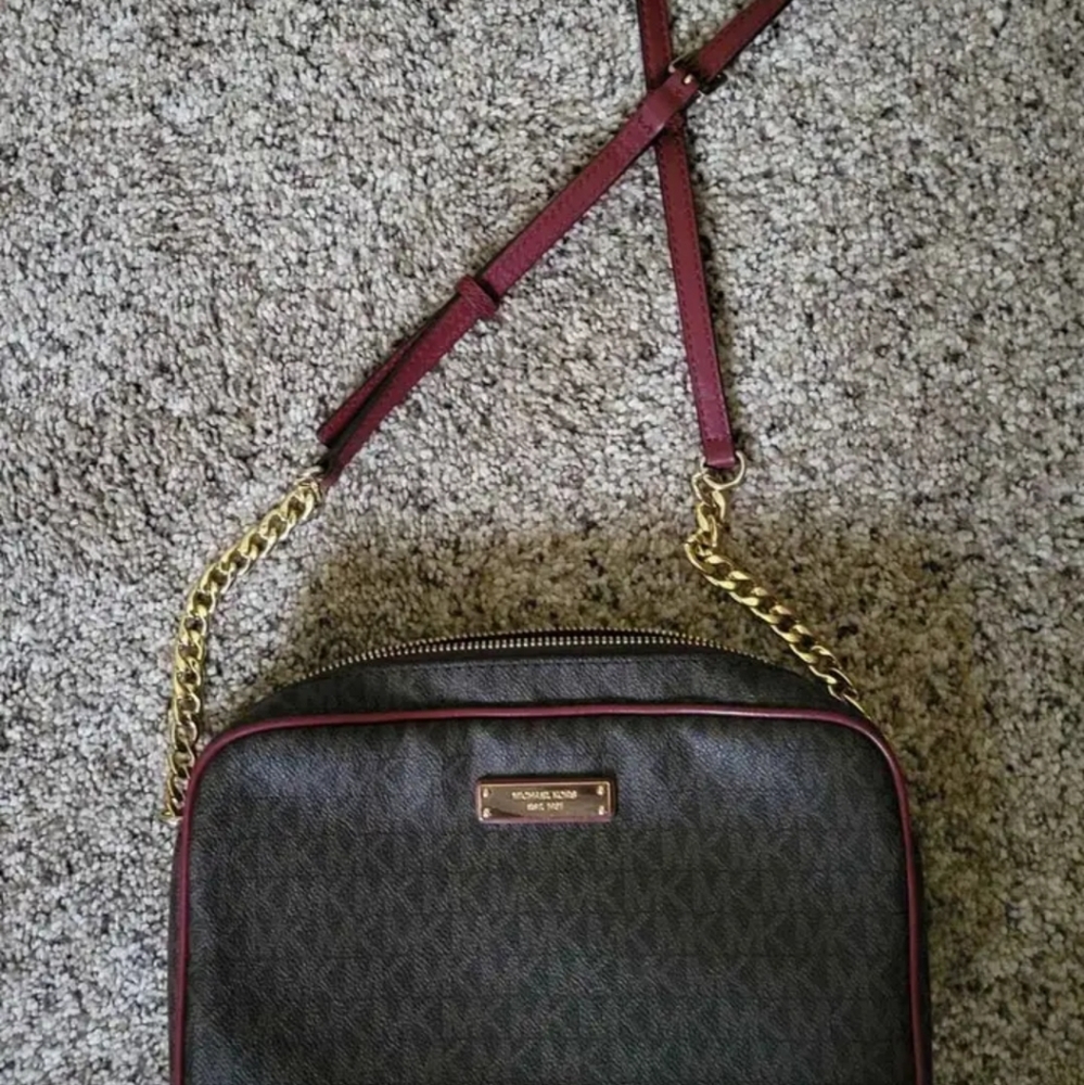 Mk purse